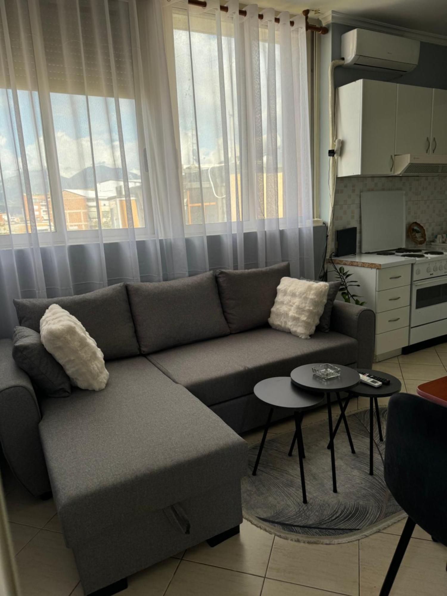 Mirela'S Apartment City Center Tiran Dış mekan fotoğraf